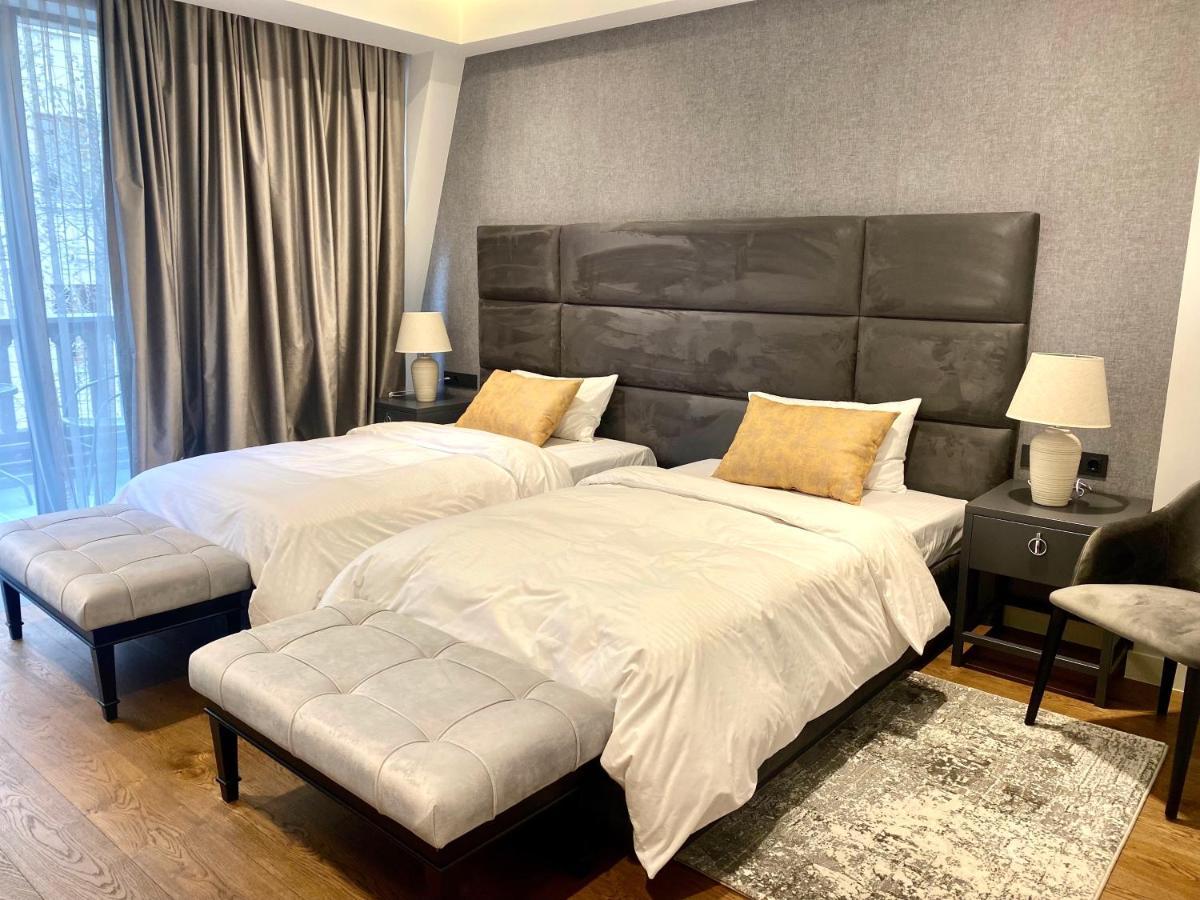 Heart Of Yerevan - City Center Luxury Apartments Ngoại thất bức ảnh