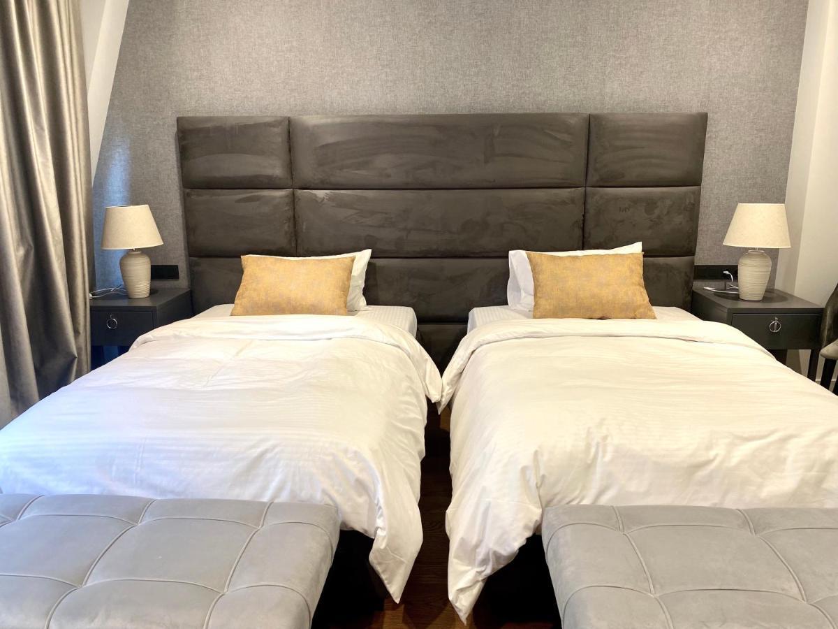 Heart Of Yerevan - City Center Luxury Apartments Ngoại thất bức ảnh
