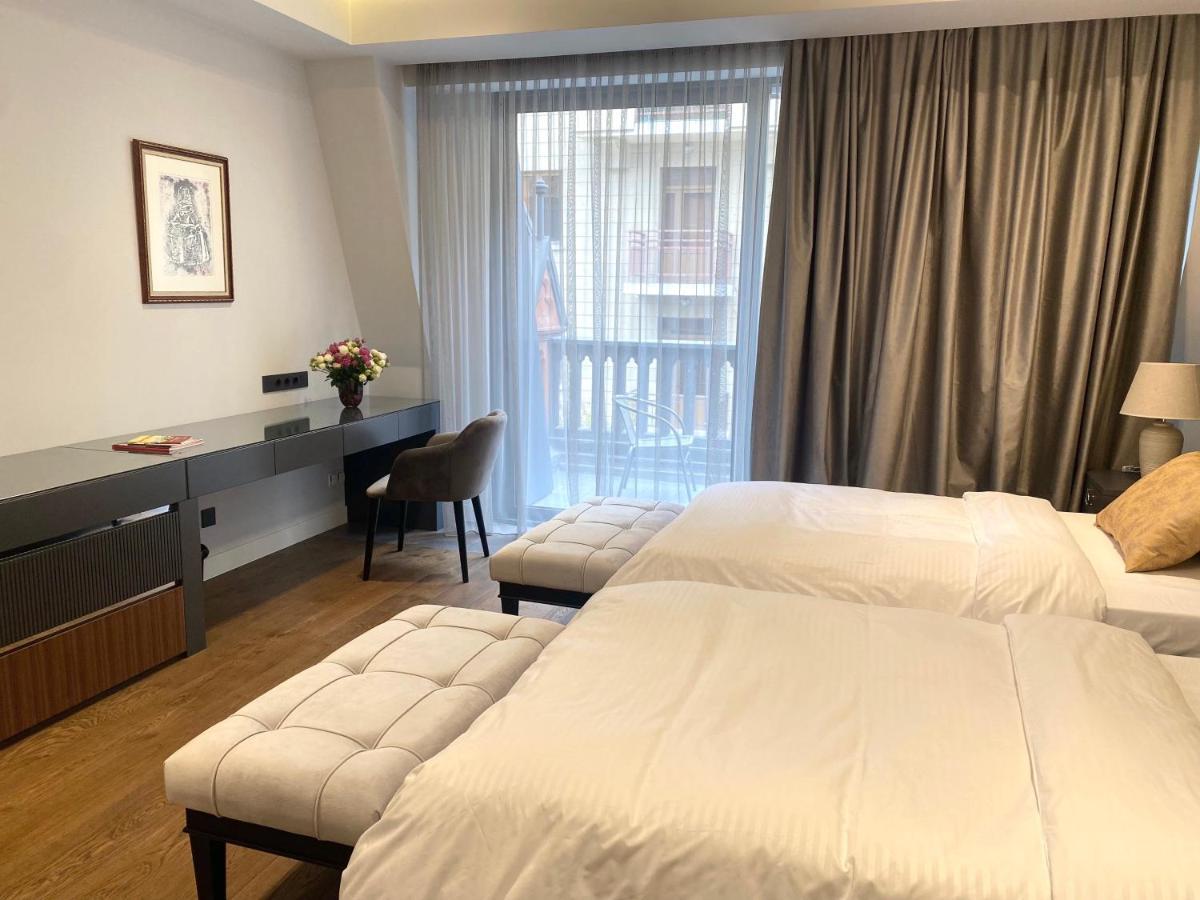 Heart Of Yerevan - City Center Luxury Apartments Ngoại thất bức ảnh