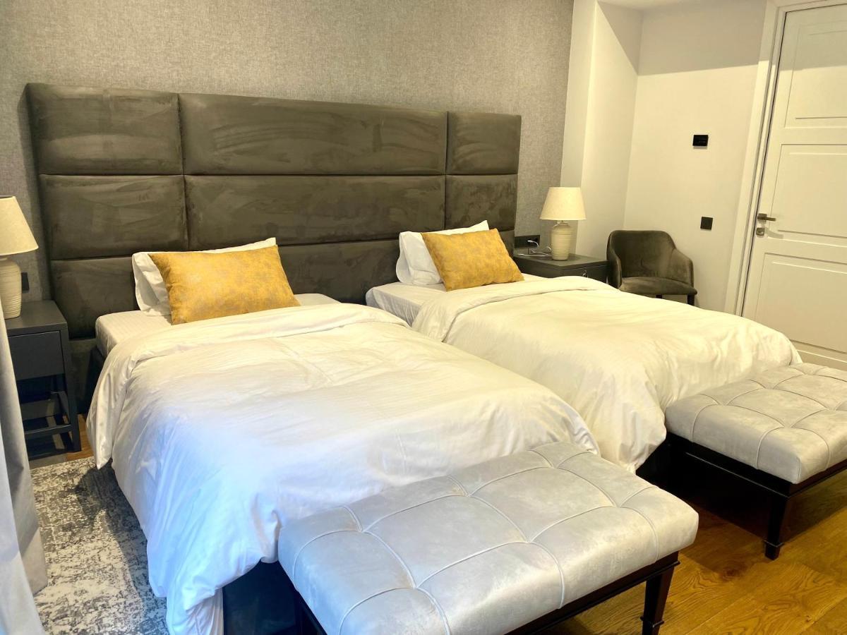 Heart Of Yerevan - City Center Luxury Apartments Ngoại thất bức ảnh