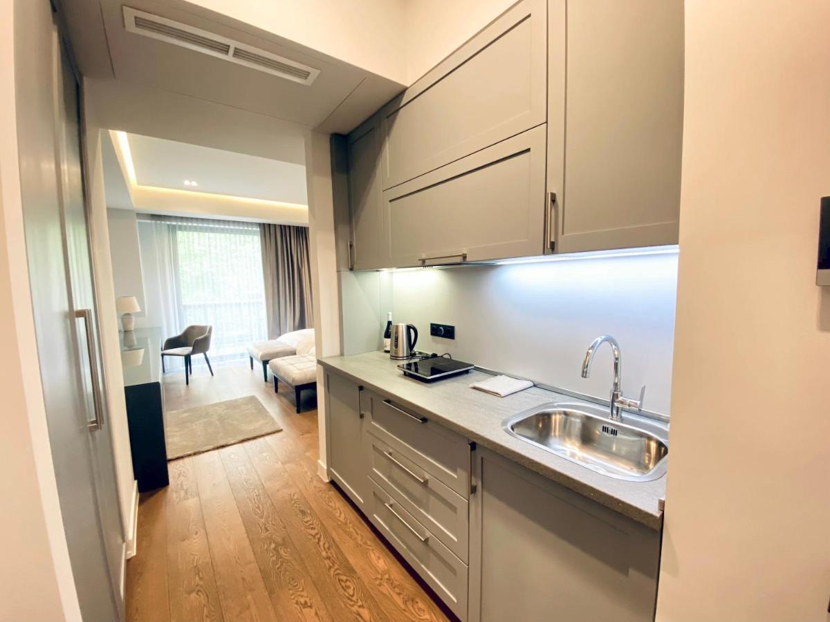 Heart Of Yerevan - City Center Luxury Apartments Ngoại thất bức ảnh