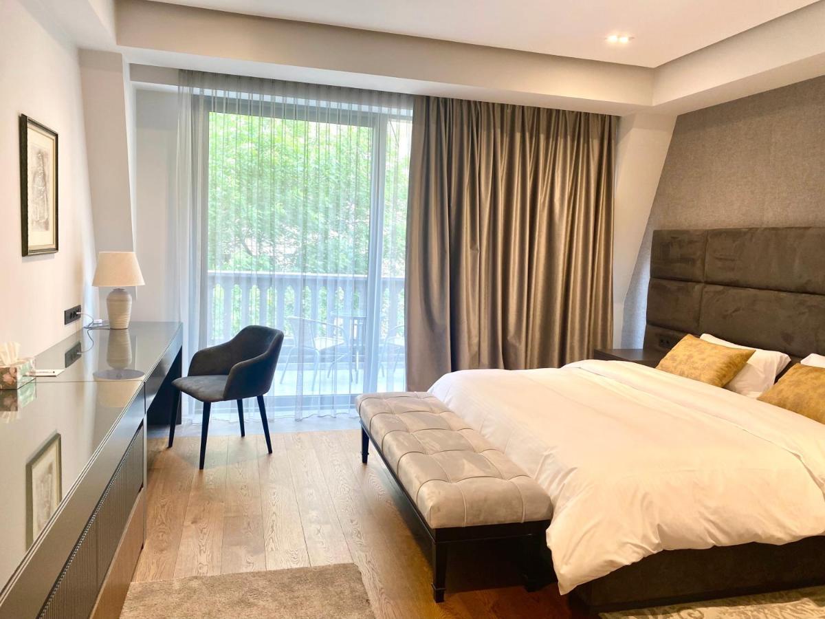 Heart Of Yerevan - City Center Luxury Apartments Ngoại thất bức ảnh