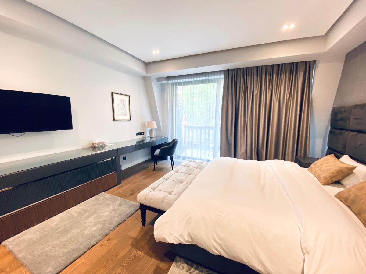 Heart Of Yerevan - City Center Luxury Apartments Ngoại thất bức ảnh